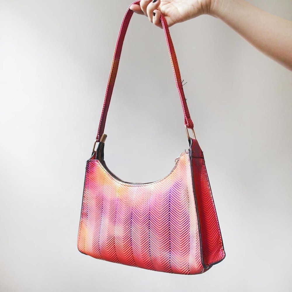 Y2K STYLE BAGUETTE SHOULDER PURSE